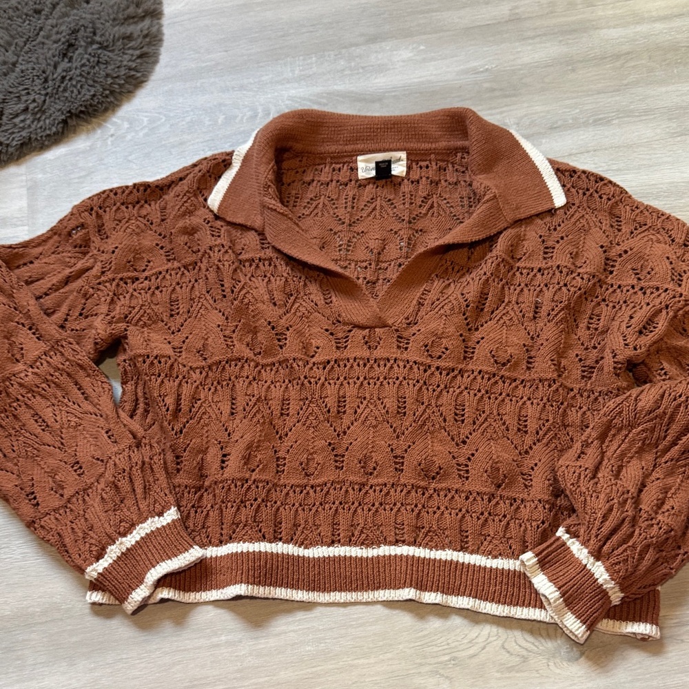 Universal Thread Rust V-Neck Sweater Cropped Size… - image 1